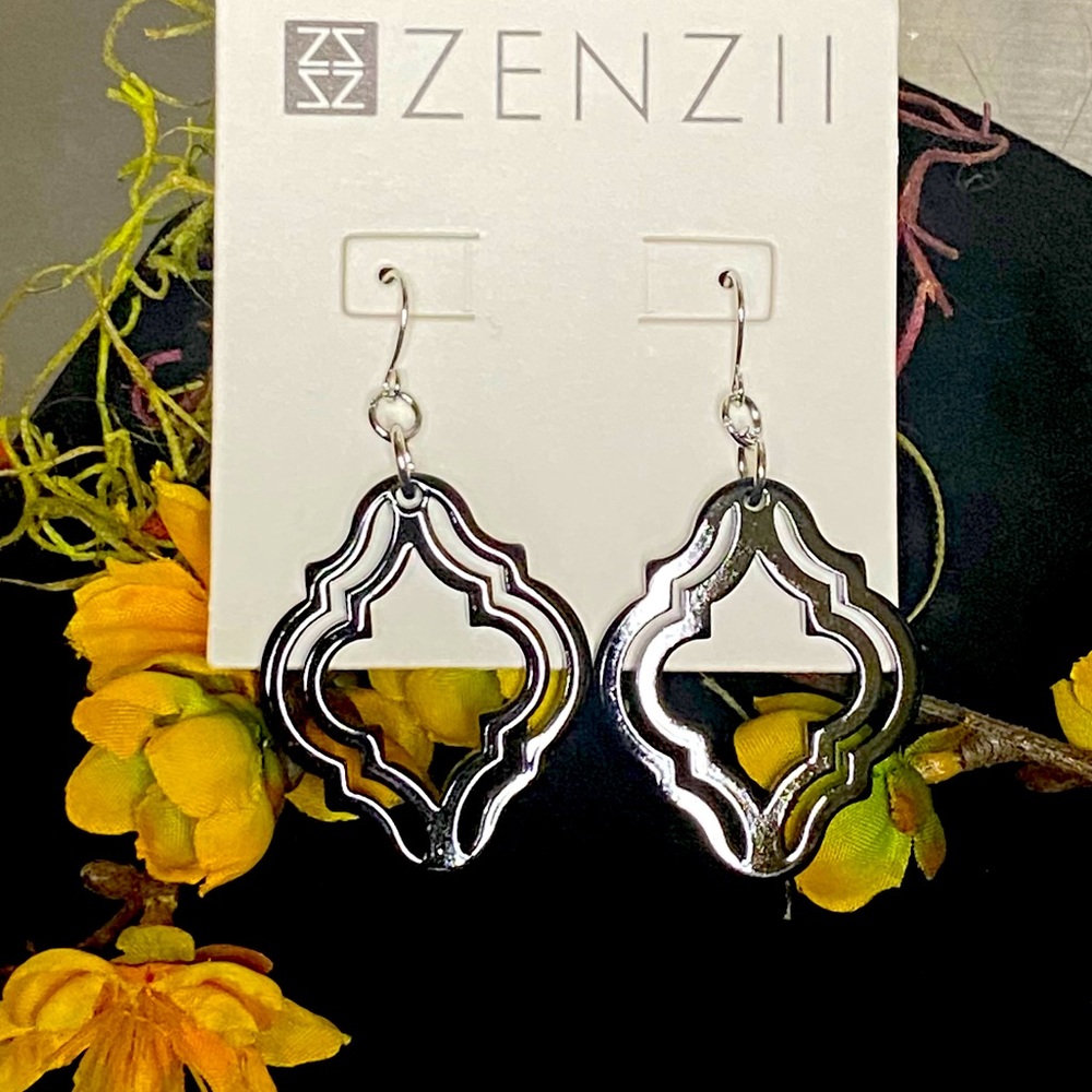 Imperial Lattice Earring - Black | Trendy Earrings